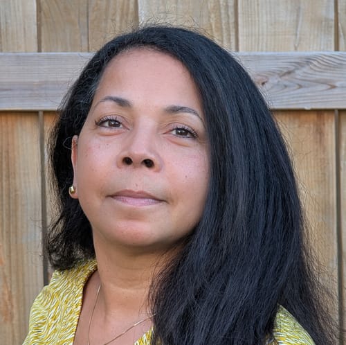 Headshot of Felicita Quinones, LMFT