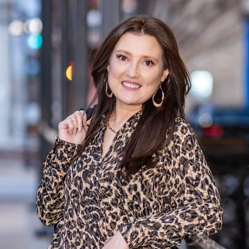 Headshot of Stephanie Staggs, LPC