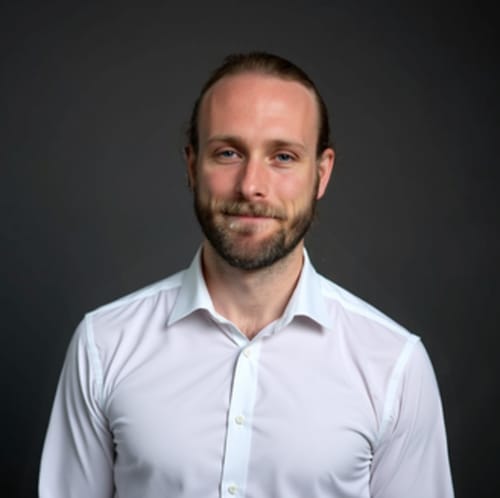 Headshot of Edward Fales, LMFT