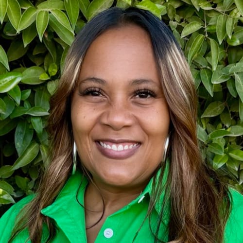 Headshot of Marcie Taylor, LMFT