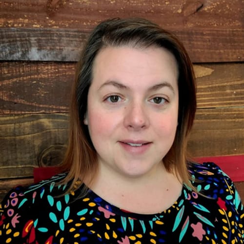 Headshot of Elizabeth Albarez, LCSW