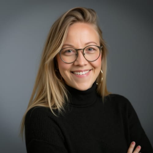 Headshot of Erika Fales, LMFT