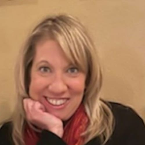 Headshot of Jennifer Antzoulatos, LCSW