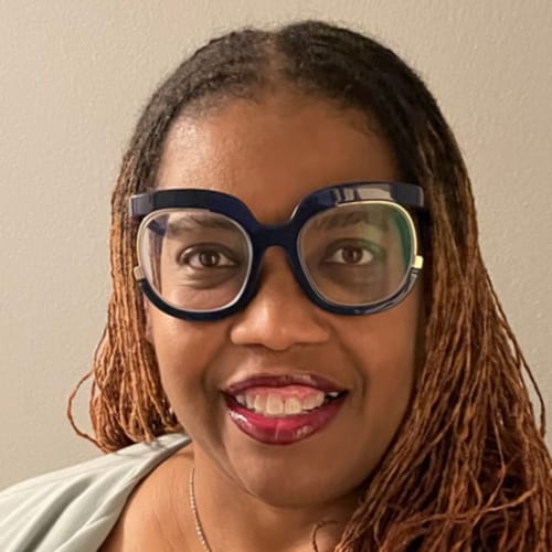 Headshot of Carmen Nantwi, LISW
