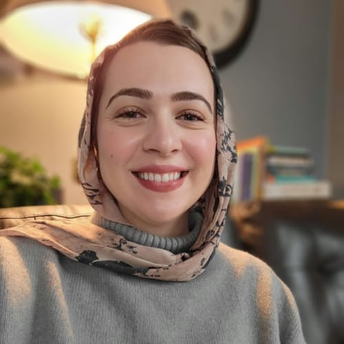 Headshot of Julia Salah, LCPC