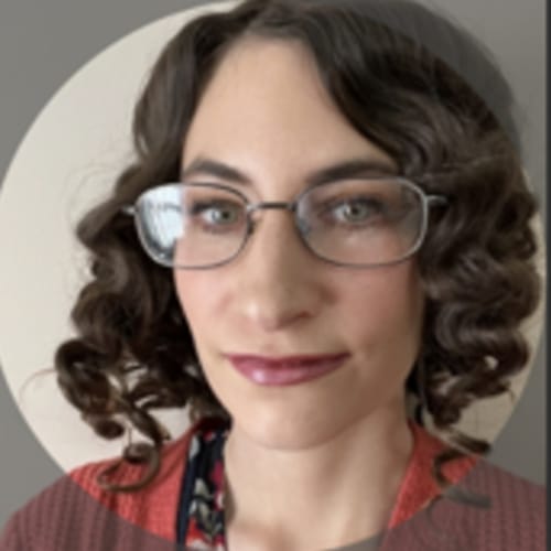 Headshot of Stephanie Davidar, LMHC