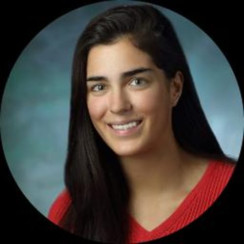 Headshot of Isabella Gonzalez, LCSW