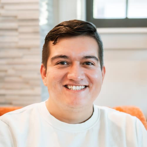 Headshot of Gil Salgado, LCSW