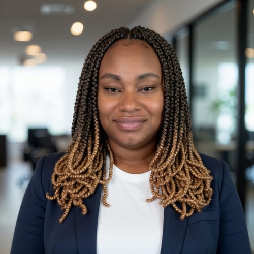 Headshot of Irlande Stavien, LPC