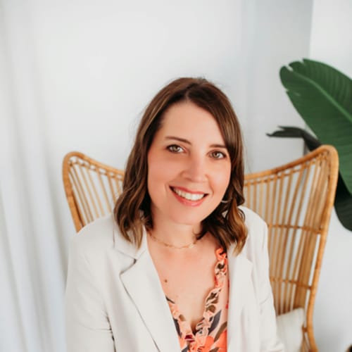 Headshot of Ami Evans, LPC