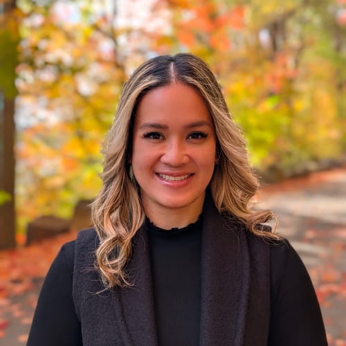 Headshot of Leah Alcid, APN