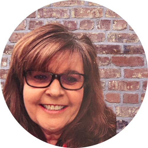 Headshot of Laura White-Henderson, LCSW