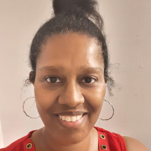 Headshot of Tomeka Slaughter, LCSW
