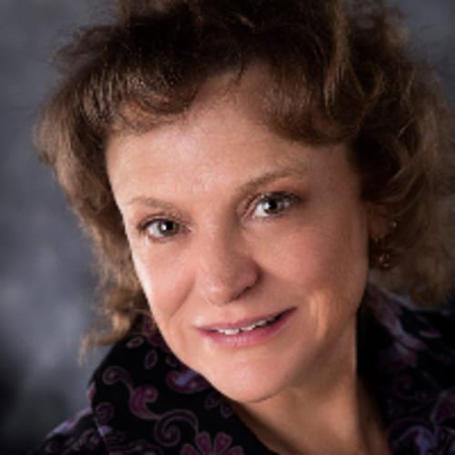 Headshot of Renae DellaCroce, LPC