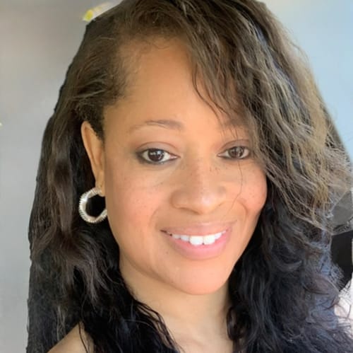 Headshot of Raushanah Davenport, LMSW