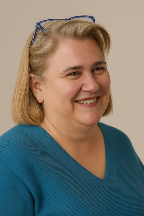 Headshot of MarySue Swift, LMFT