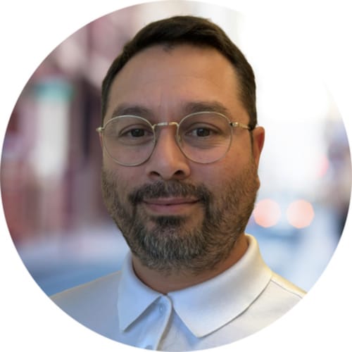 Headshot of Aaron Esparza, LMFT