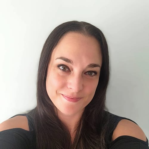 Headshot of Elizabeth Gollobin, LPC