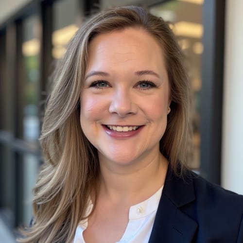 Headshot of Katelyn Lee, LMHC