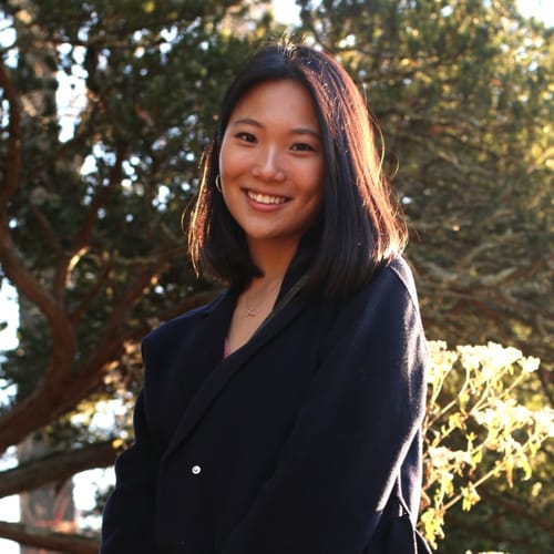 Headshot of Donna Hong, LMHC