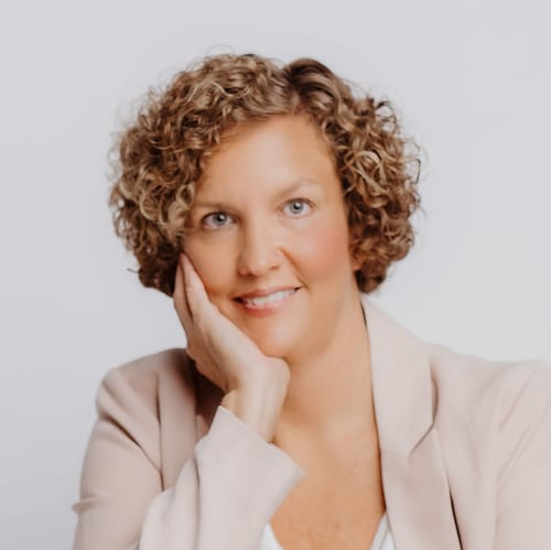Headshot of Angela Davenport, APRN