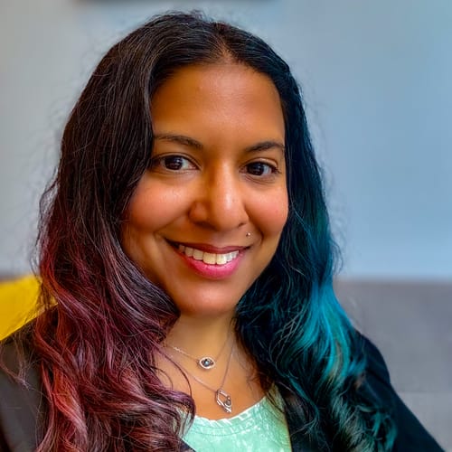 Headshot of Farah Skow, LPC