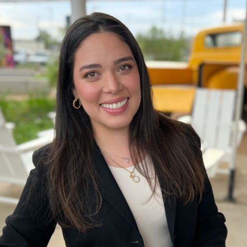 Headshot of Stephanie Reyes, LPC
