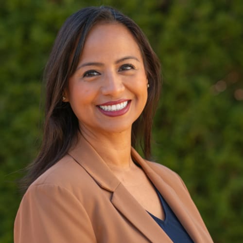 Headshot of Betty DeAngelis, LICSW