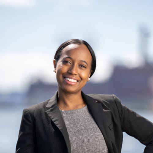 Headshot of Danielle Smith, LCSW