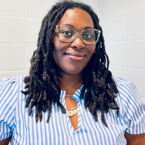 Headshot of Eboni Coombs, LCSW