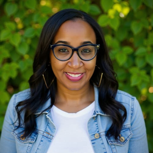 Headshot of Courtney Utz, LPC