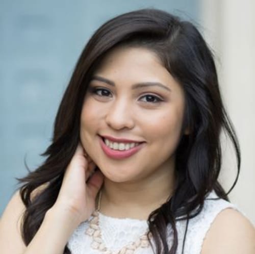Headshot of Laura Alvarado, LPC