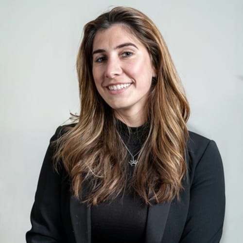Headshot of Hayley Vine, LICSW