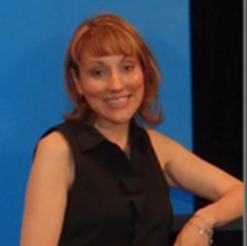 Headshot of Shara Katsos, LICSW