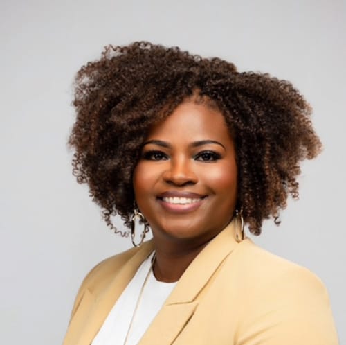 Headshot of Shirlonda Shepard, LPC