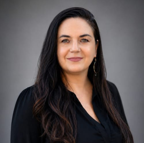 Headshot of Irma Da Silva, LMFT