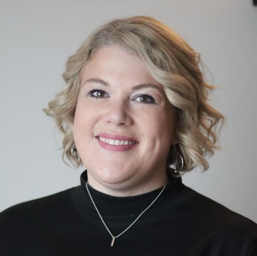 Headshot of Michelle Logsdon, LCPC