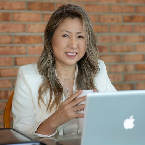 Headshot of Hyon Bachman, LPC