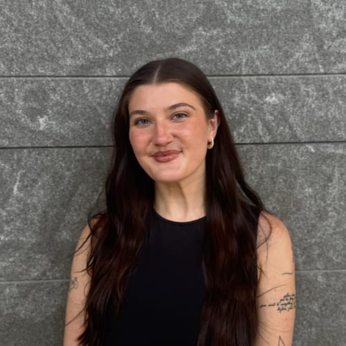 Headshot of Alexa Fenton, LMHC
