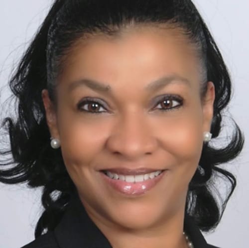 Headshot of Wilfreda Cruz, LCSW