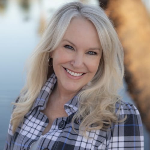 Headshot of Karen Mavrikos, LPC