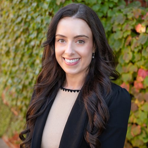Headshot of Lindsey Withrow, LCPC