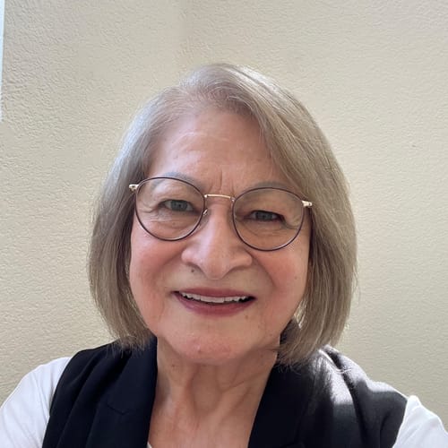 Headshot of Farah Ibrahim, PSYCHOLOGIST