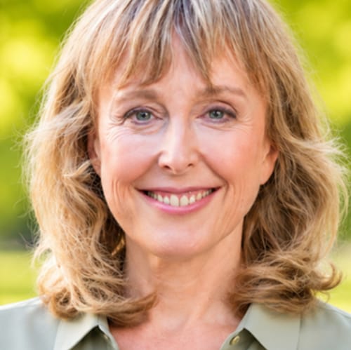 Headshot of Beata Pezacka, LMHC