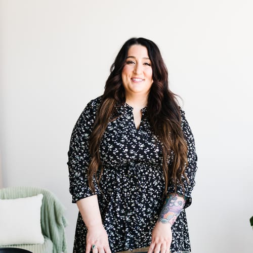 Headshot of Jennifer Pipitone, ARNP
