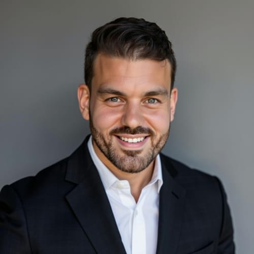 Headshot of Stephen Valladares, NP