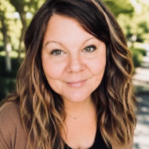 Headshot of Shannon Hamlin, LMSW
