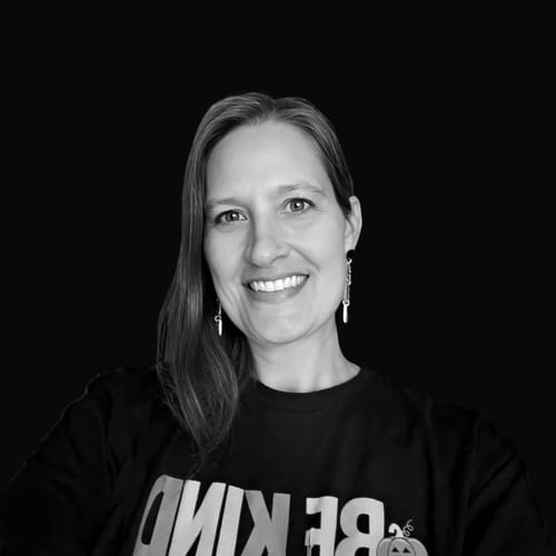 Headshot of Michelle Sharp, LMHC