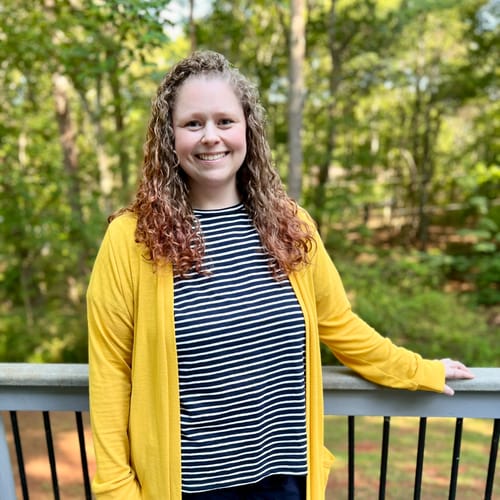 Headshot of Lauren Chapman, LPC