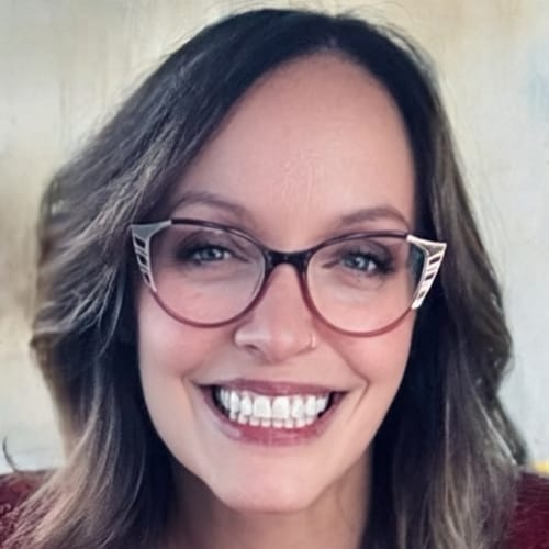 Headshot of Amy Ashton-Williams, LCSW
